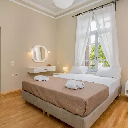 Cornelia's Garden Historic At Chania Center