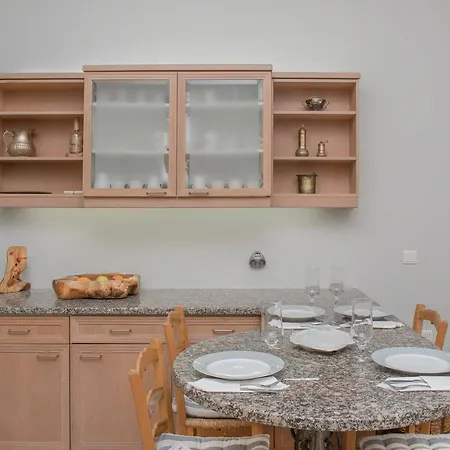 Cornelia's Garden Historic At Chania Center 度假居 *